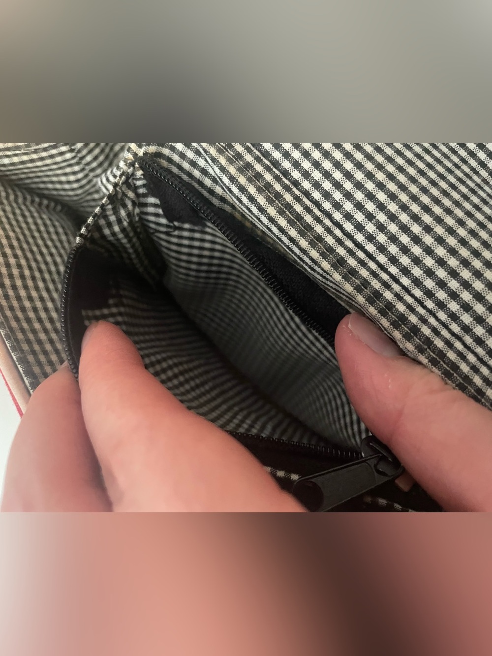 Color Block Handbag - Picture 7 of 9